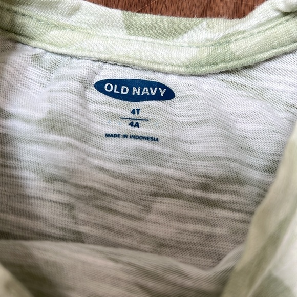 Lots of clothes ranging from 3T-5T - brands vary - Picture 3 of 16